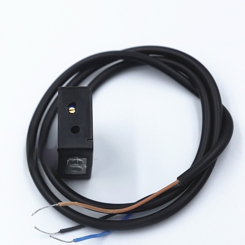 Infrared Obstacle Sensor - Switch FS80NK square infrared detection 80cm